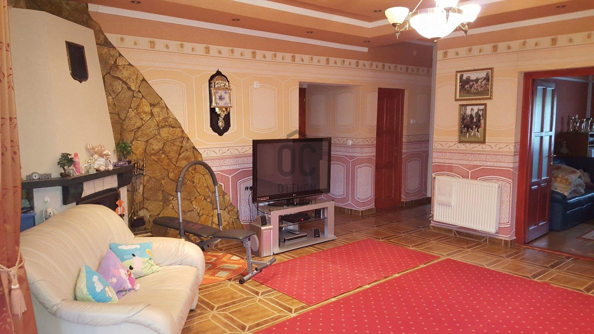 Gallery zoom image