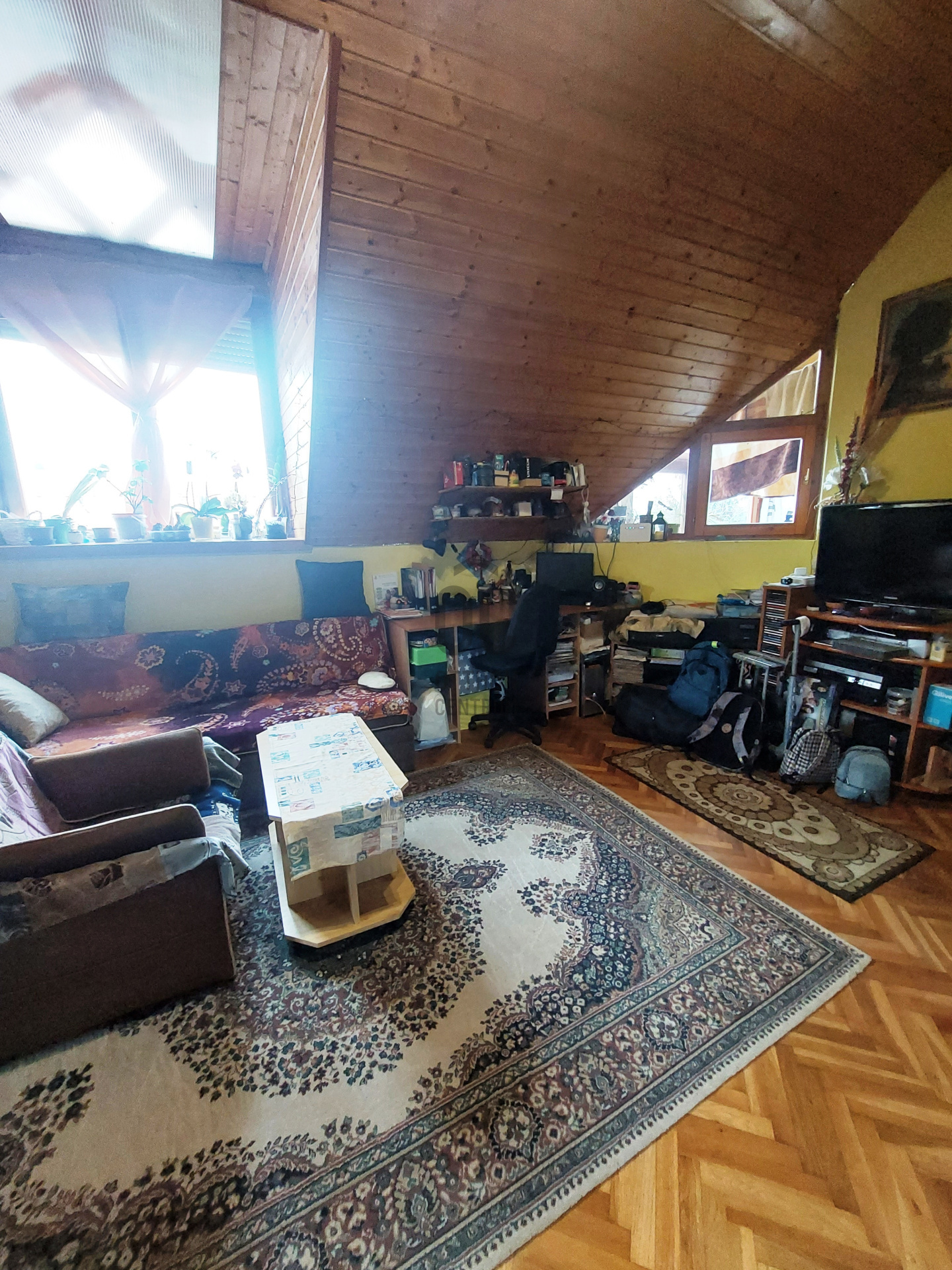 Gallery zoom image