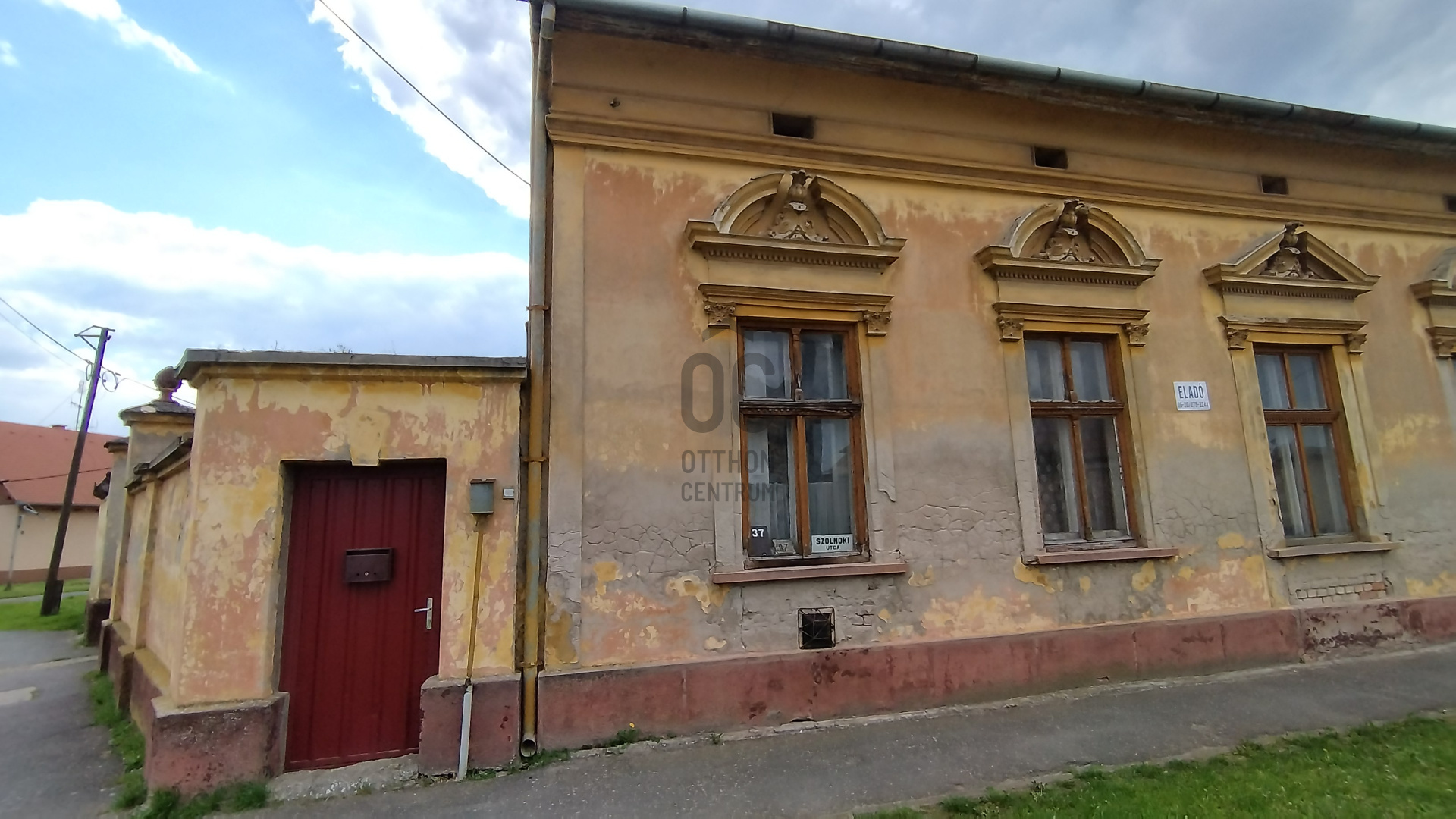 Gallery zoom image