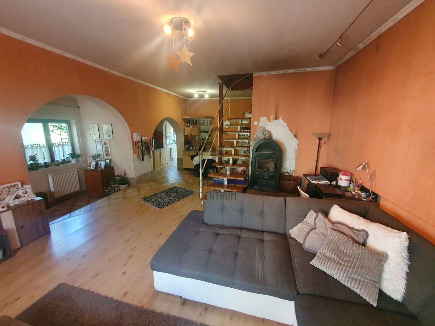 Gallery zoom image