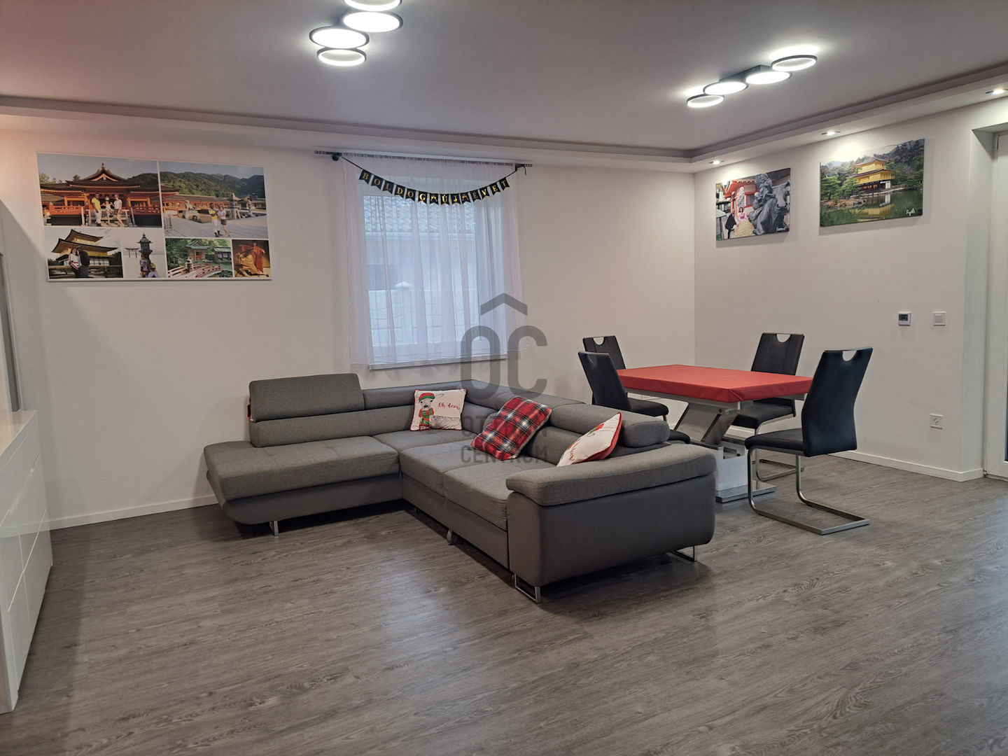 Gallery zoom image