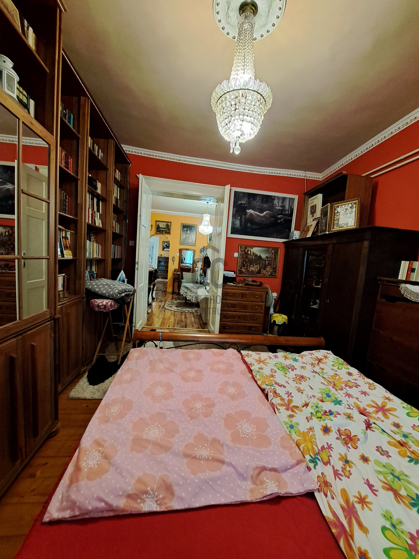 Gallery zoom image