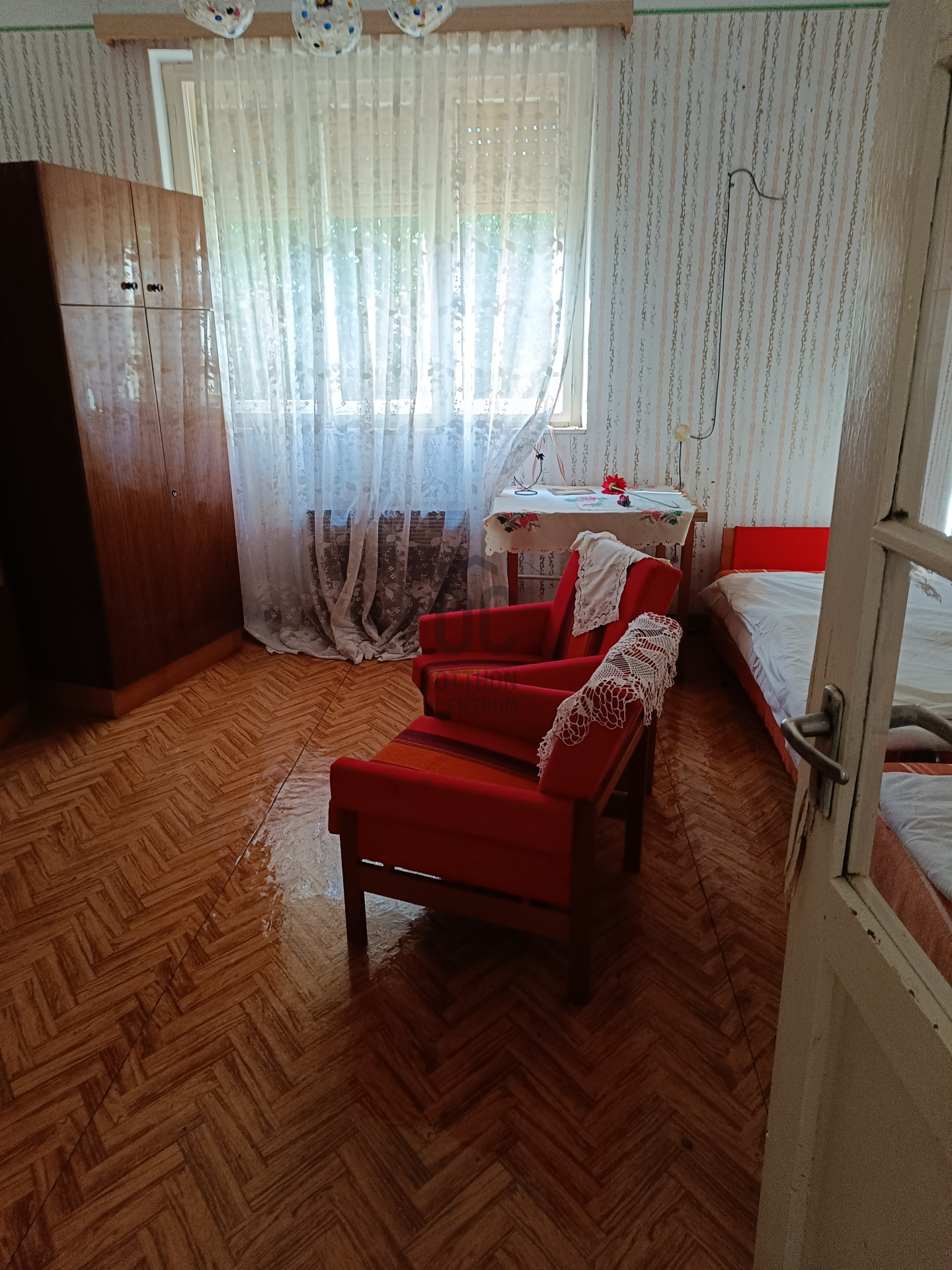 Gallery zoom image