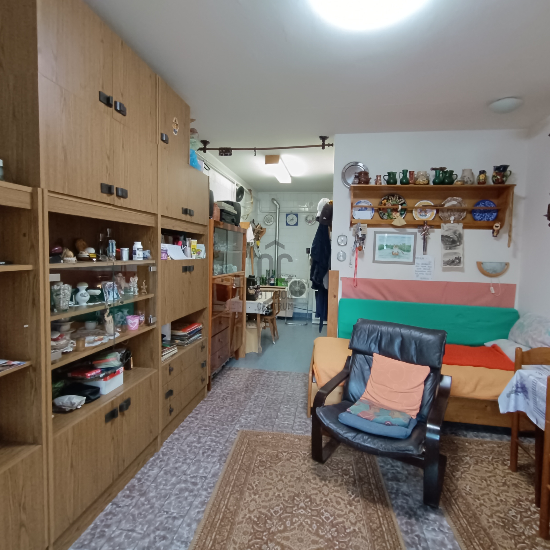 Gallery zoom image