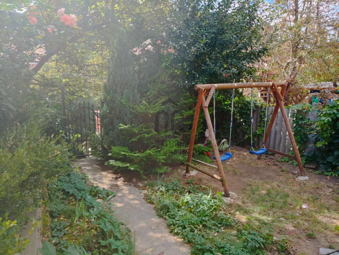 Gallery zoom image