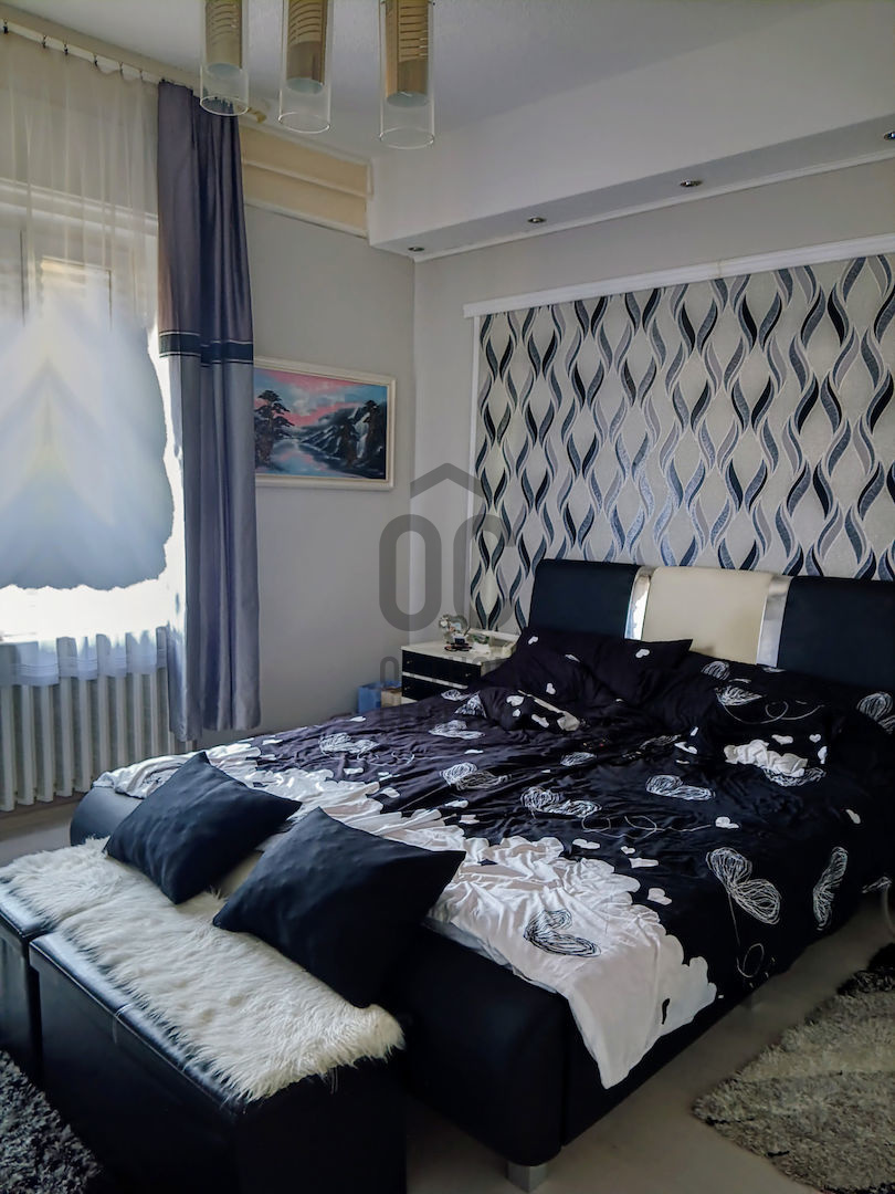 Gallery zoom image