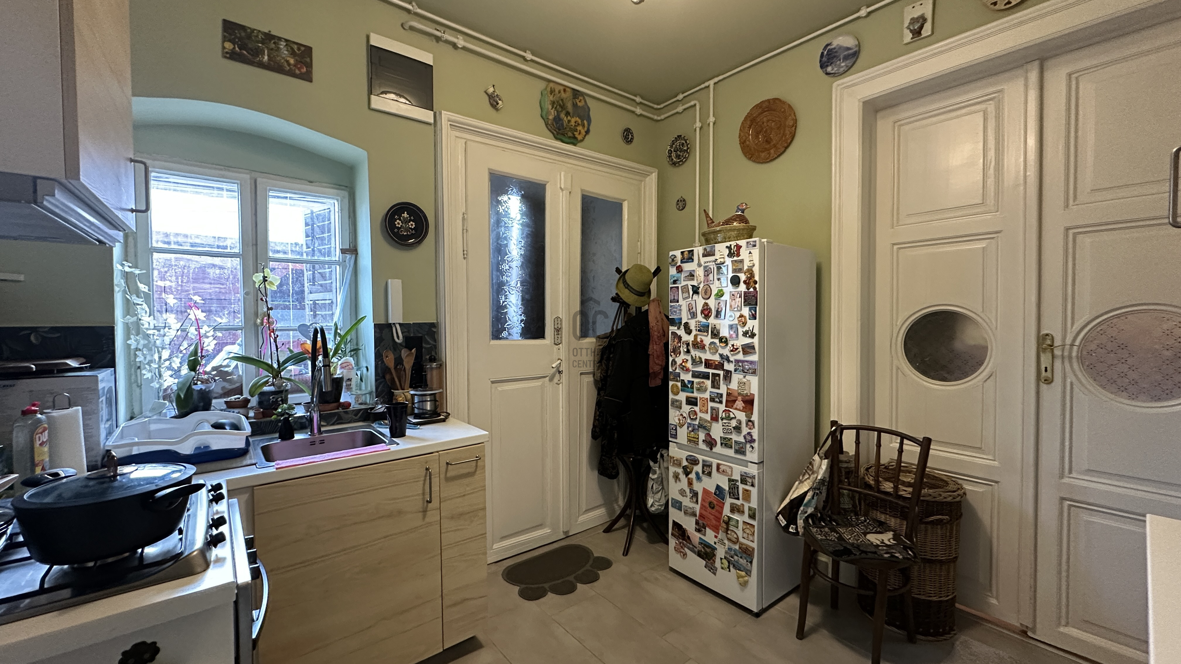Gallery zoom image