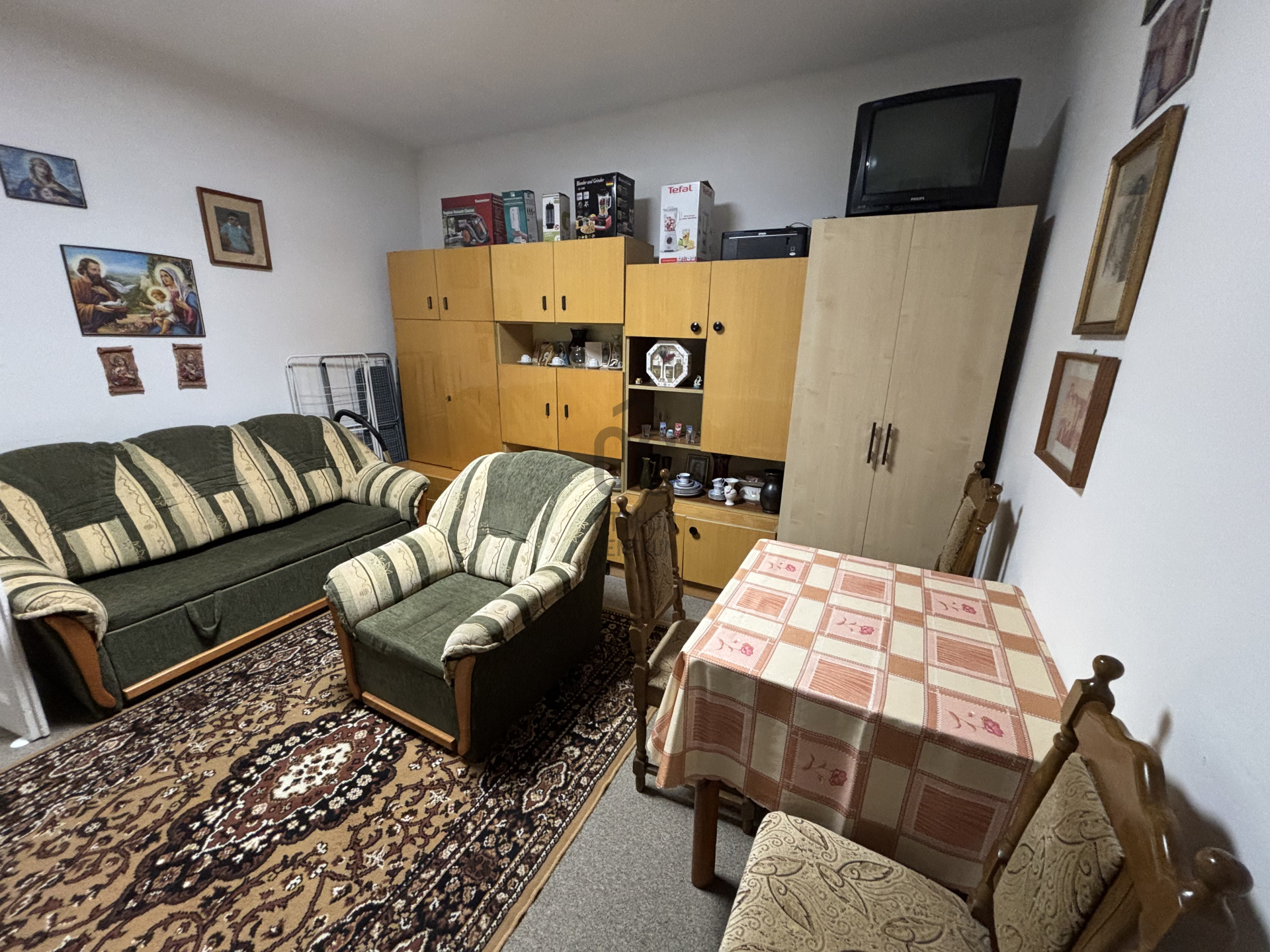 Gallery zoom image