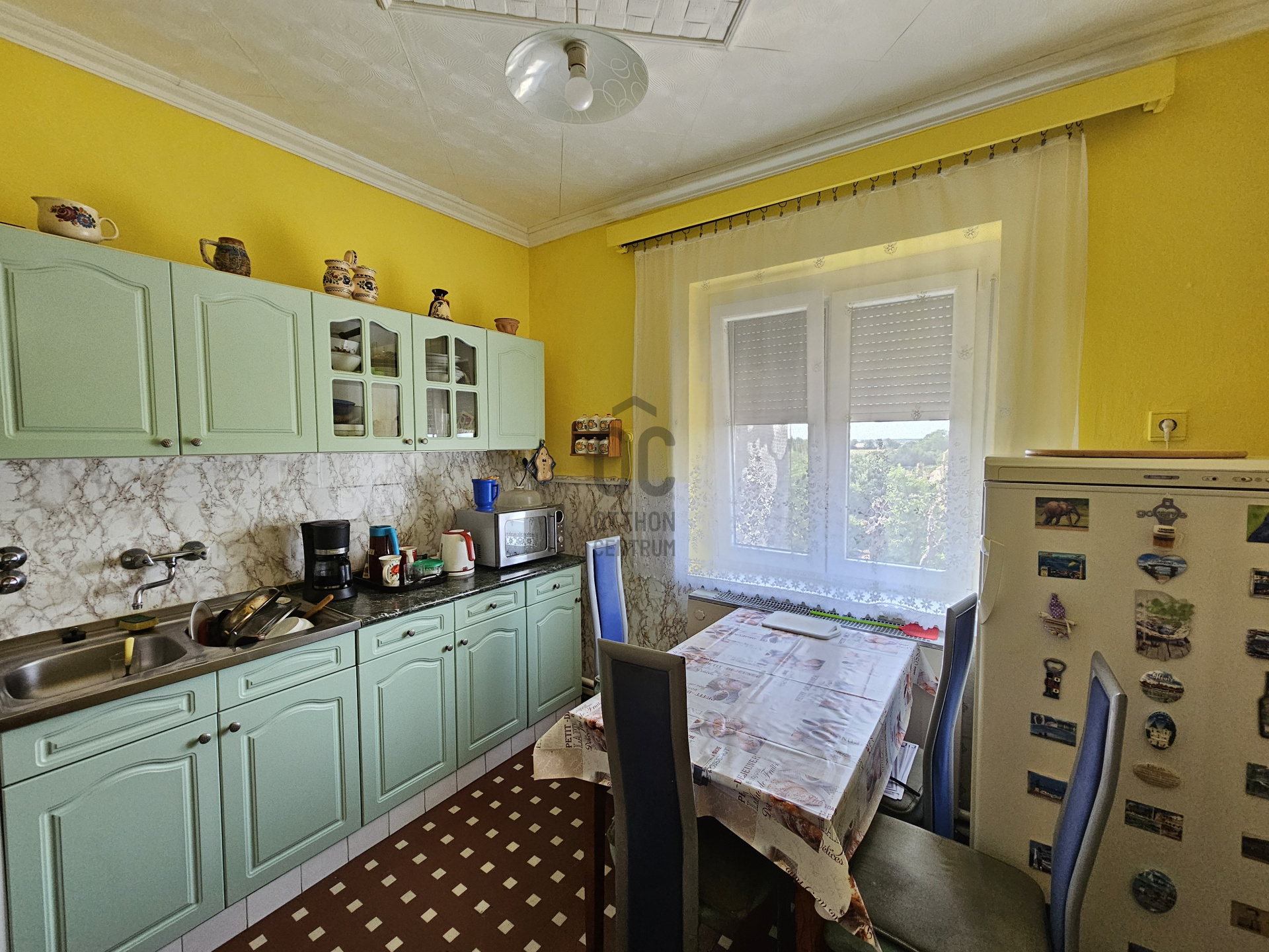 Gallery zoom image