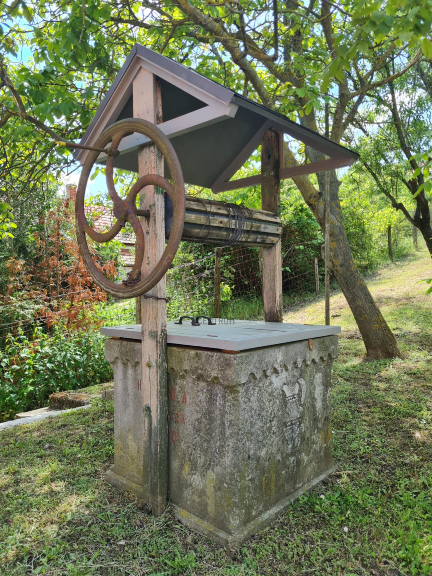 Gallery zoom image