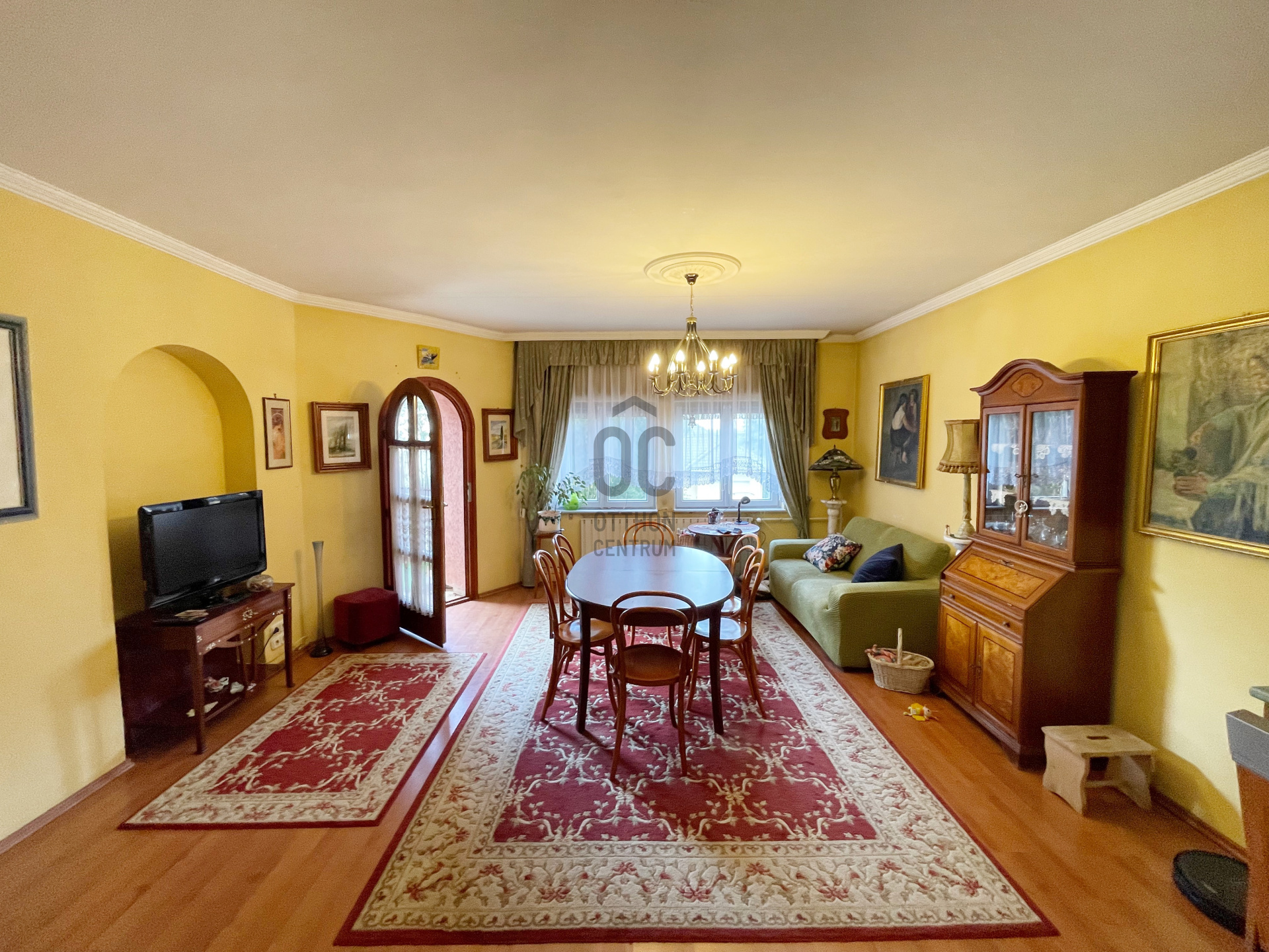 Gallery zoom image