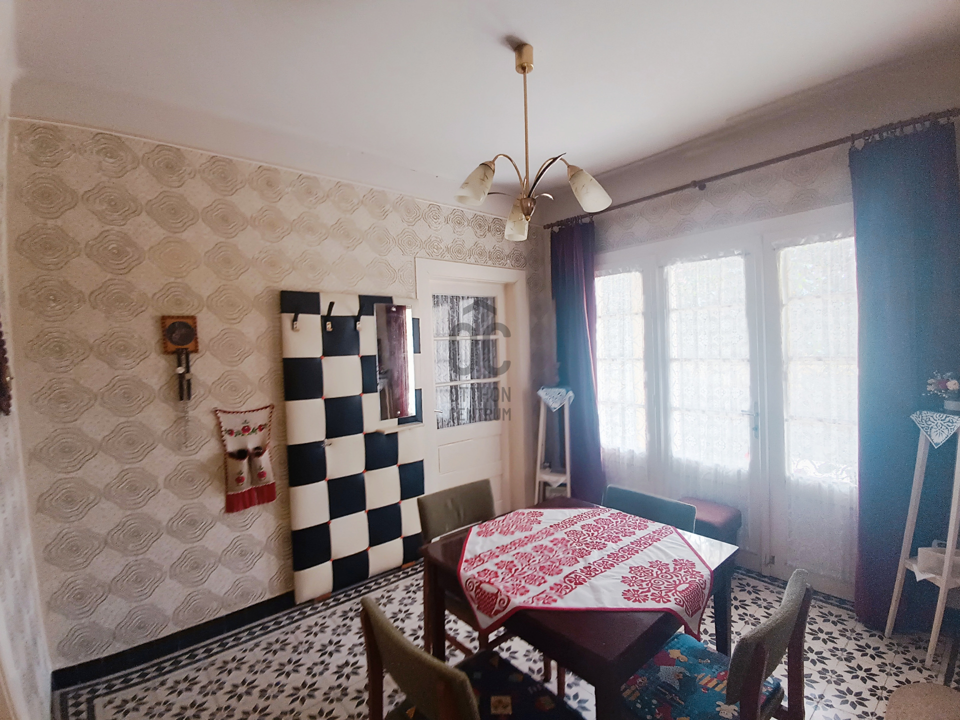 Gallery zoom image