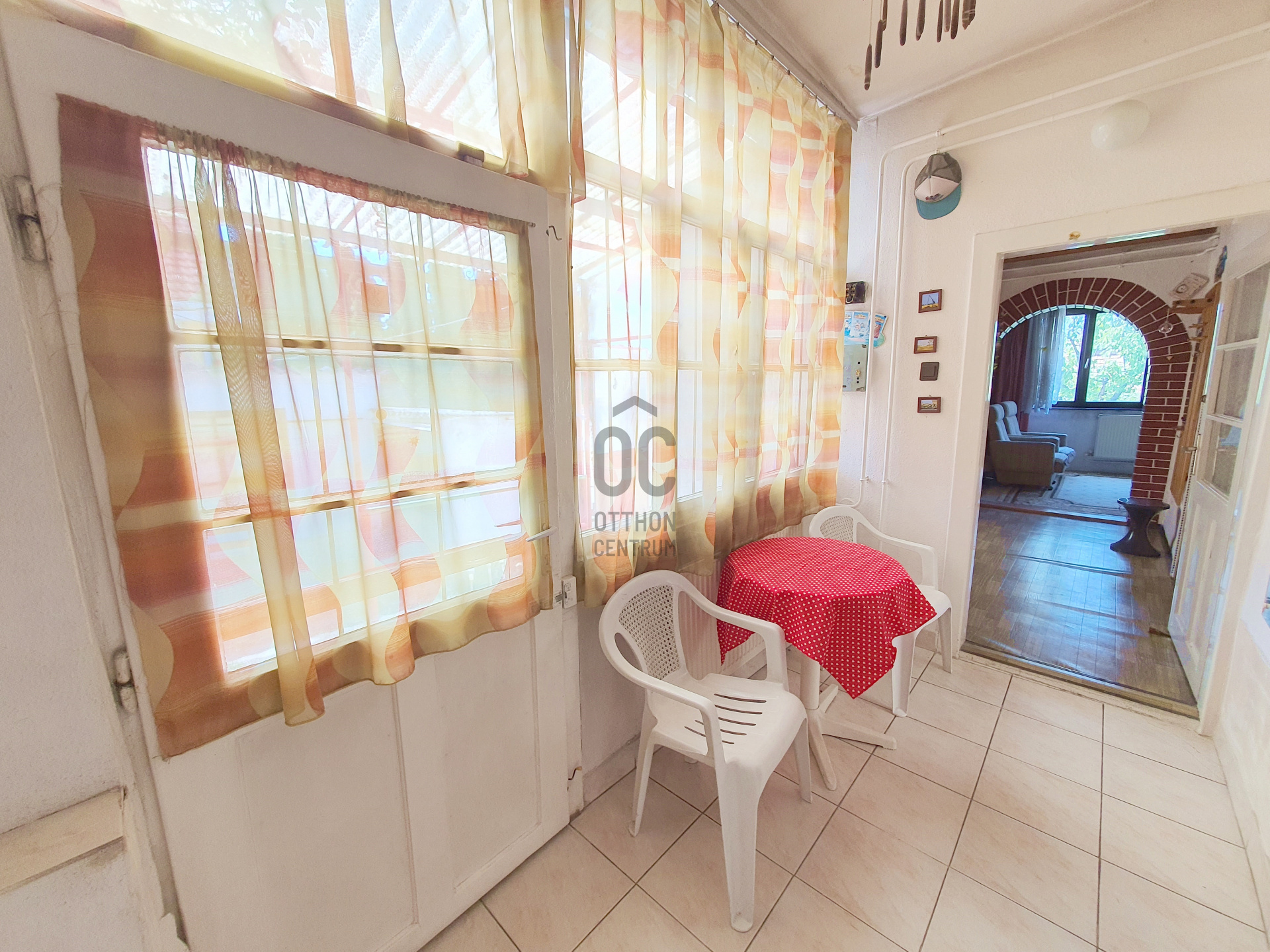 Gallery zoom image