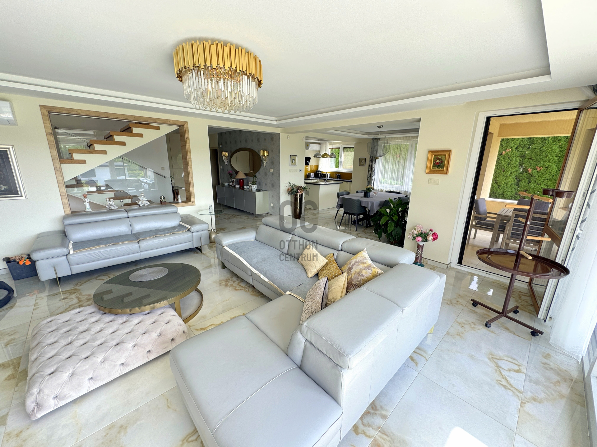 Gallery zoom image