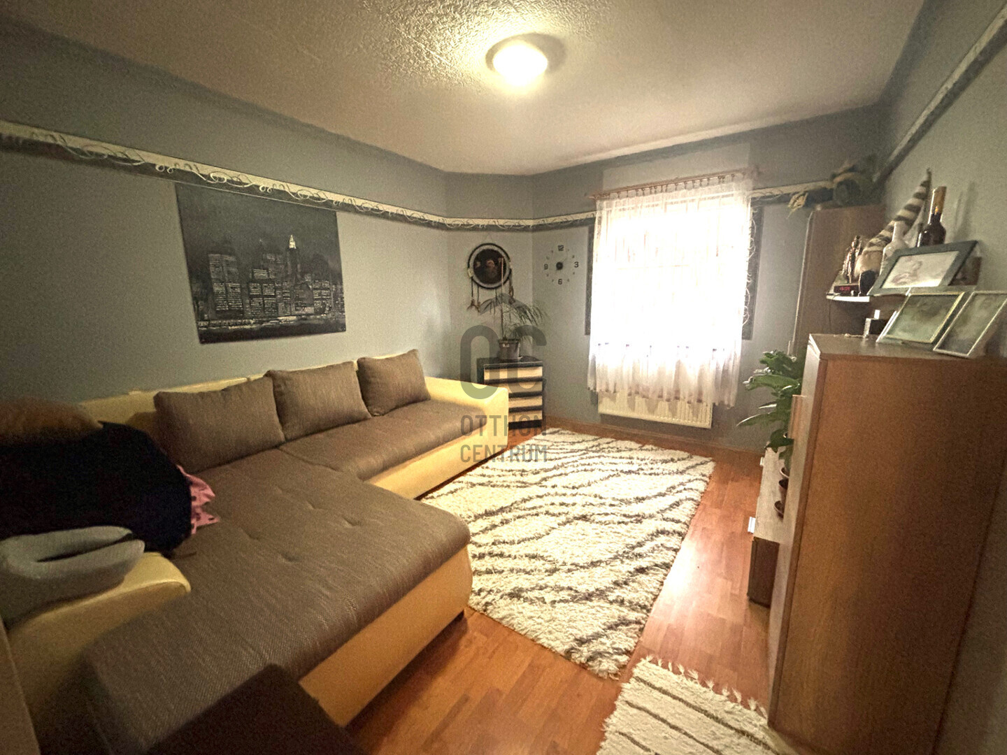Gallery zoom image