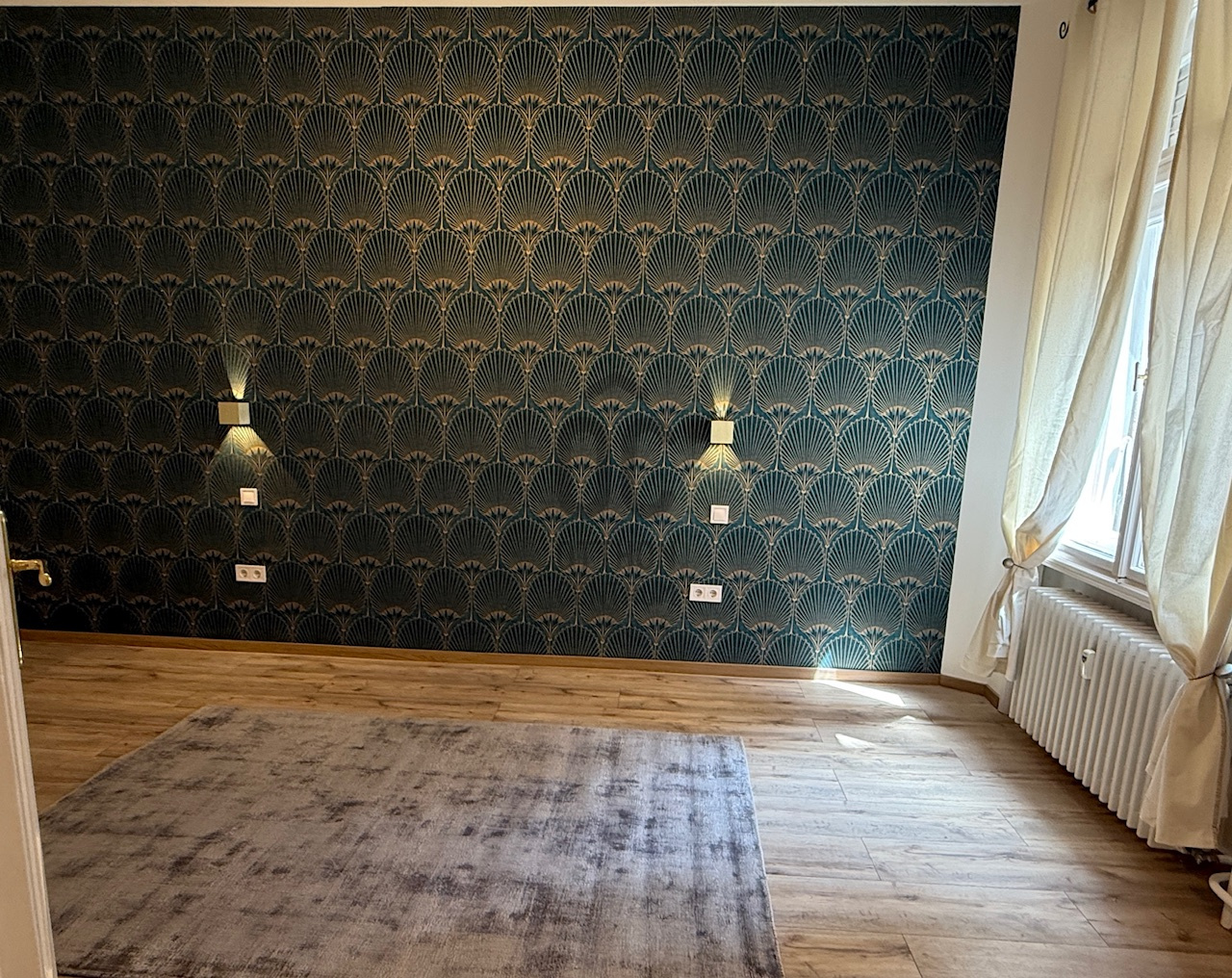 Gallery zoom image