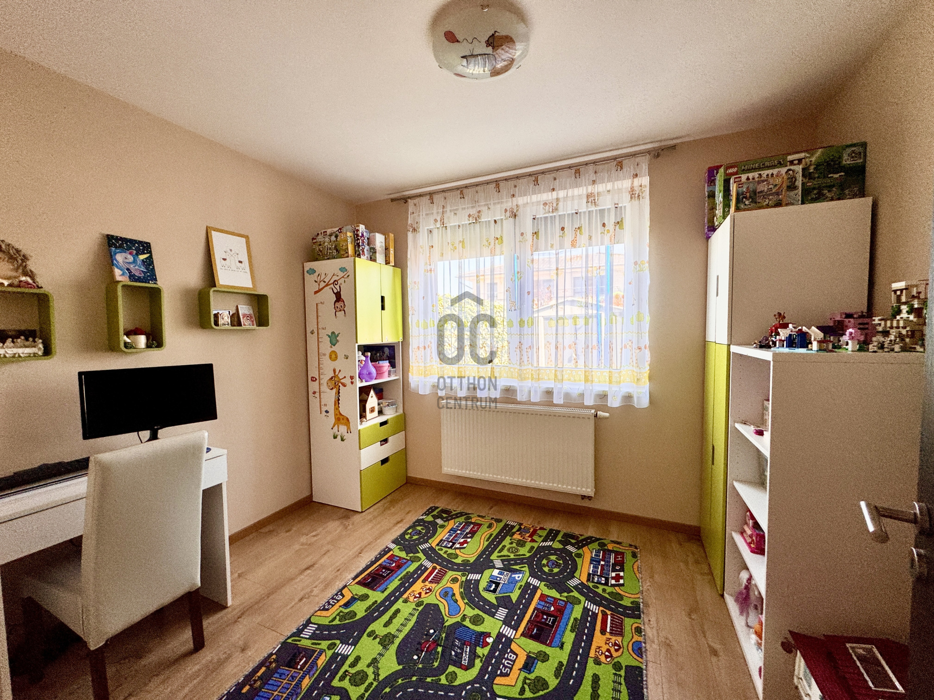 Gallery zoom image