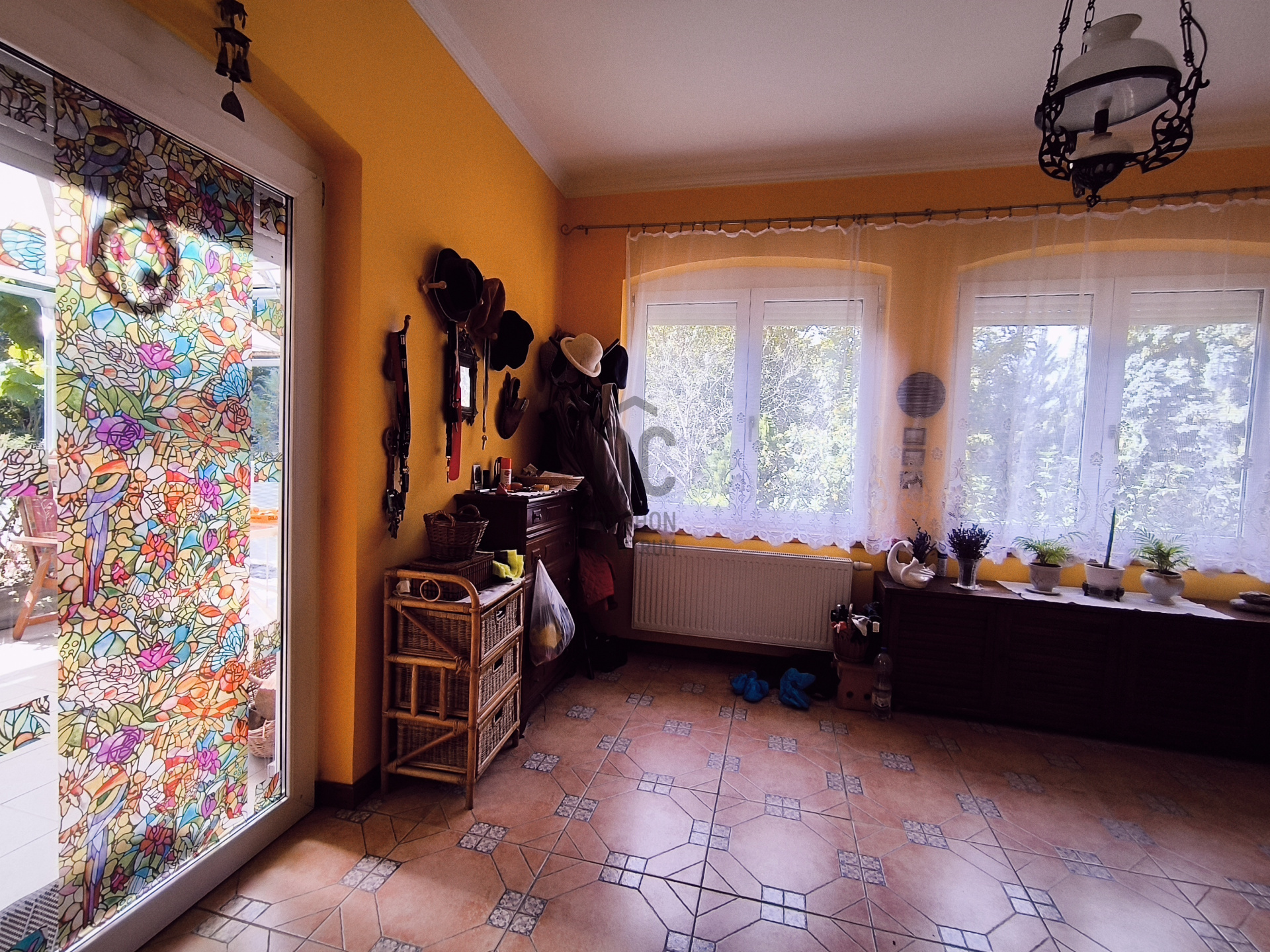 Gallery zoom image