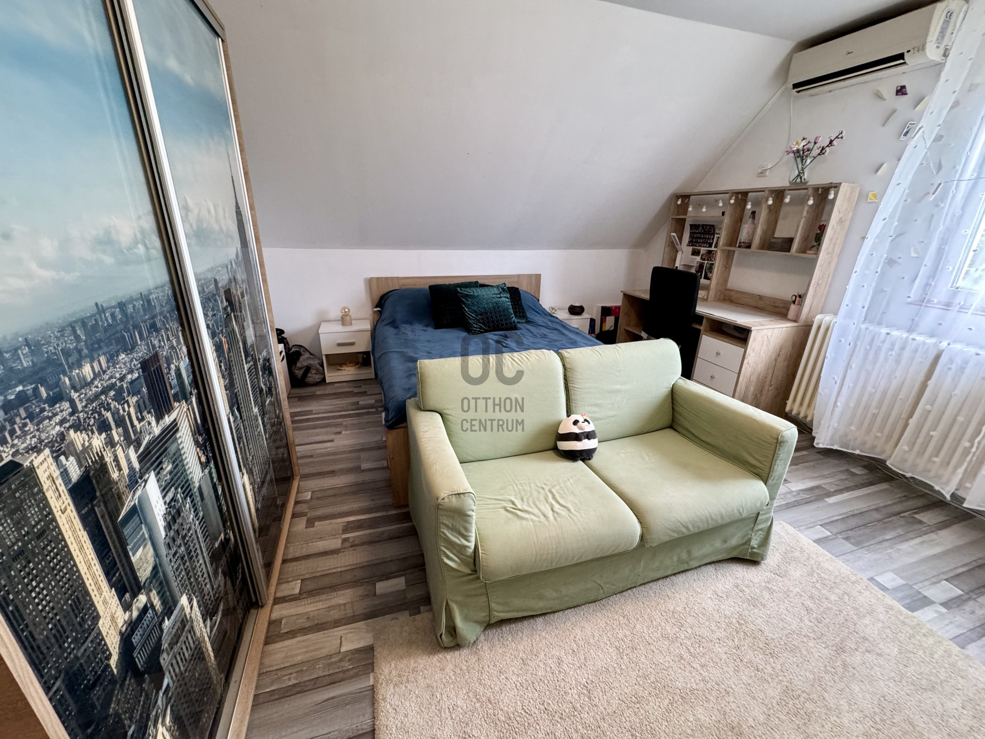 Gallery zoom image