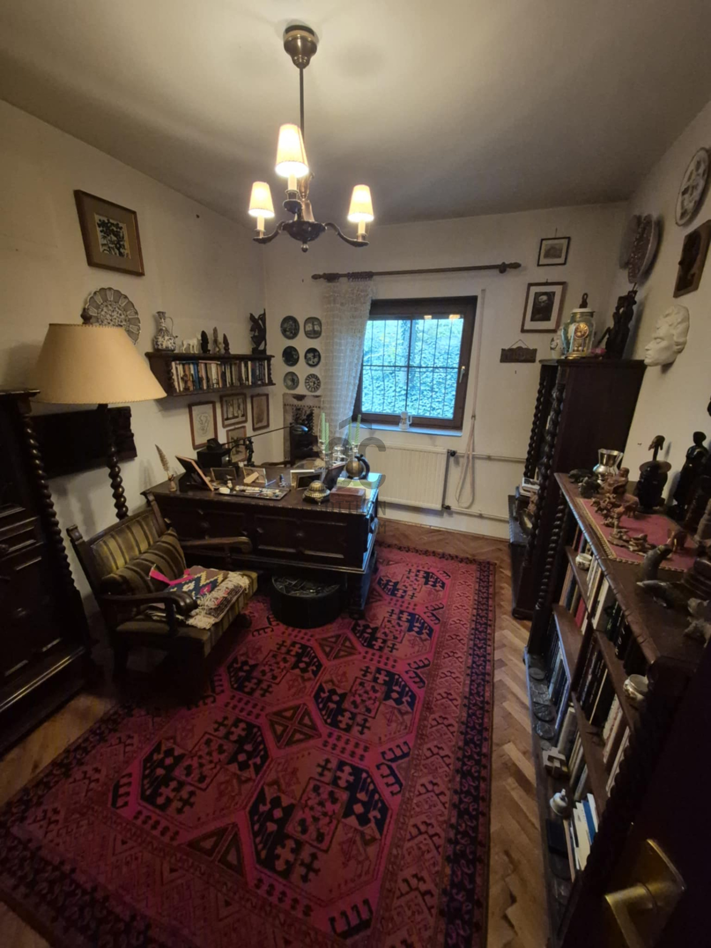 Gallery zoom image