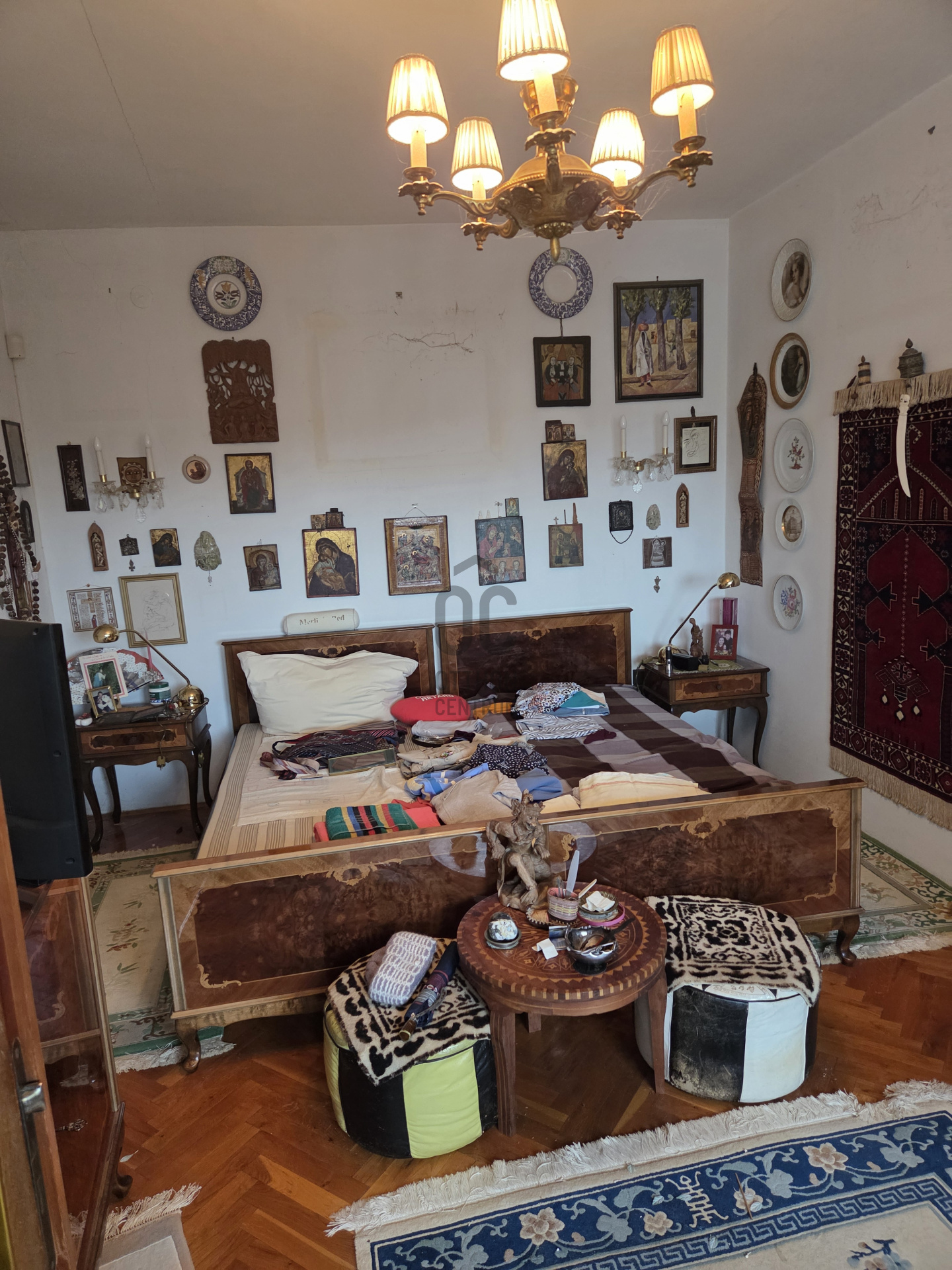 Gallery zoom image