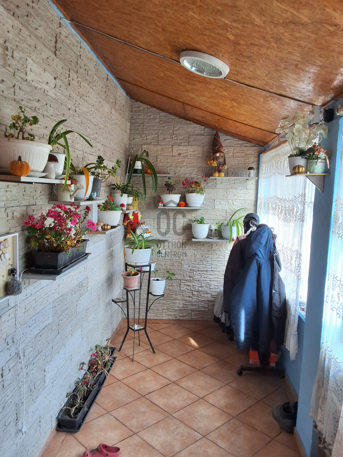 Gallery zoom image