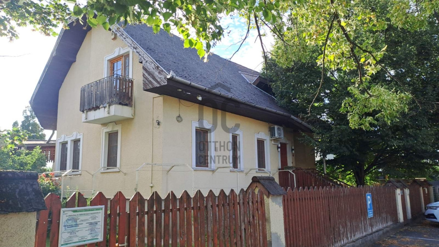 6 bed · 2632m² · Családi ház · 220.000.000 Ft