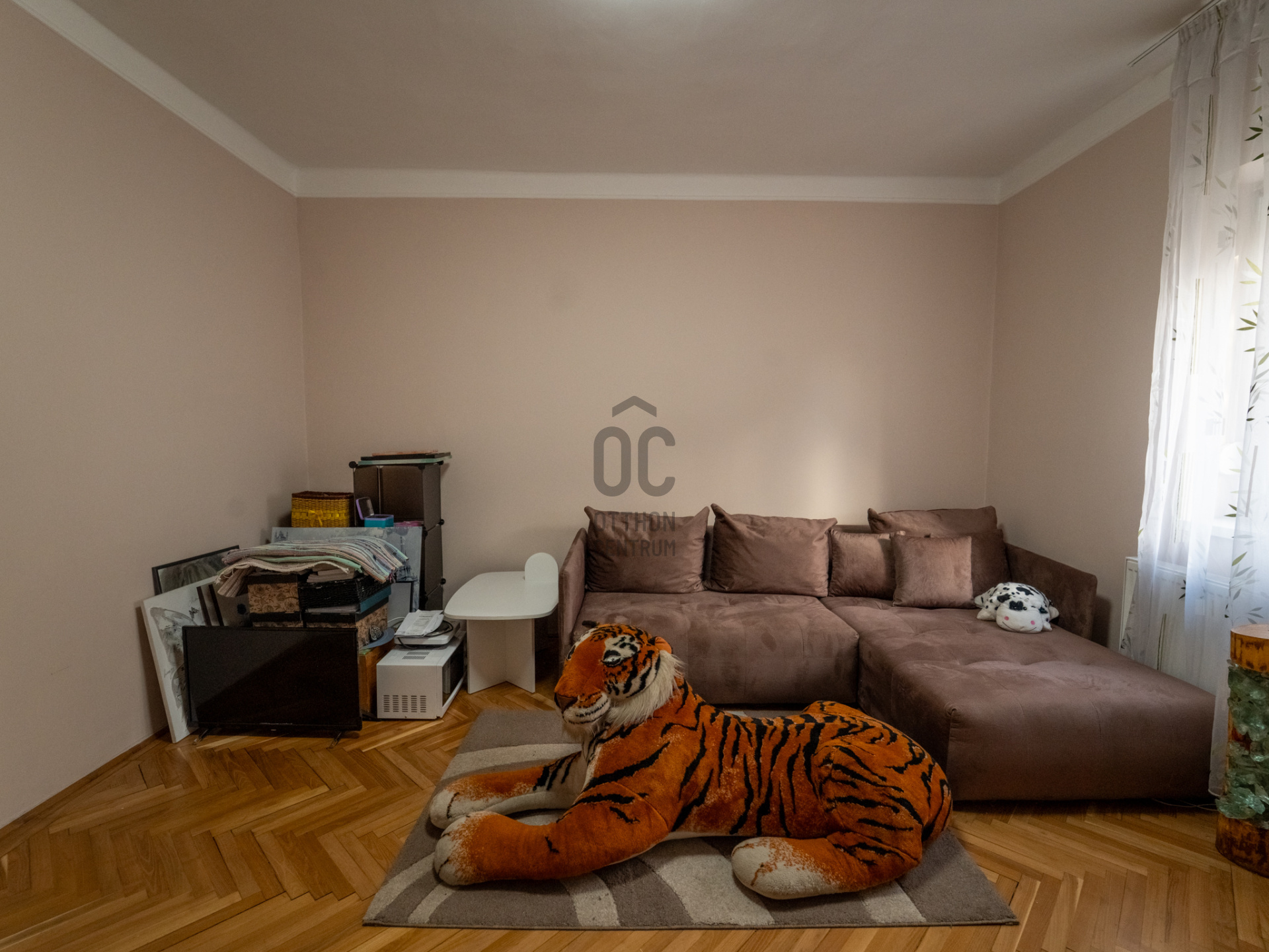 Gallery zoom image