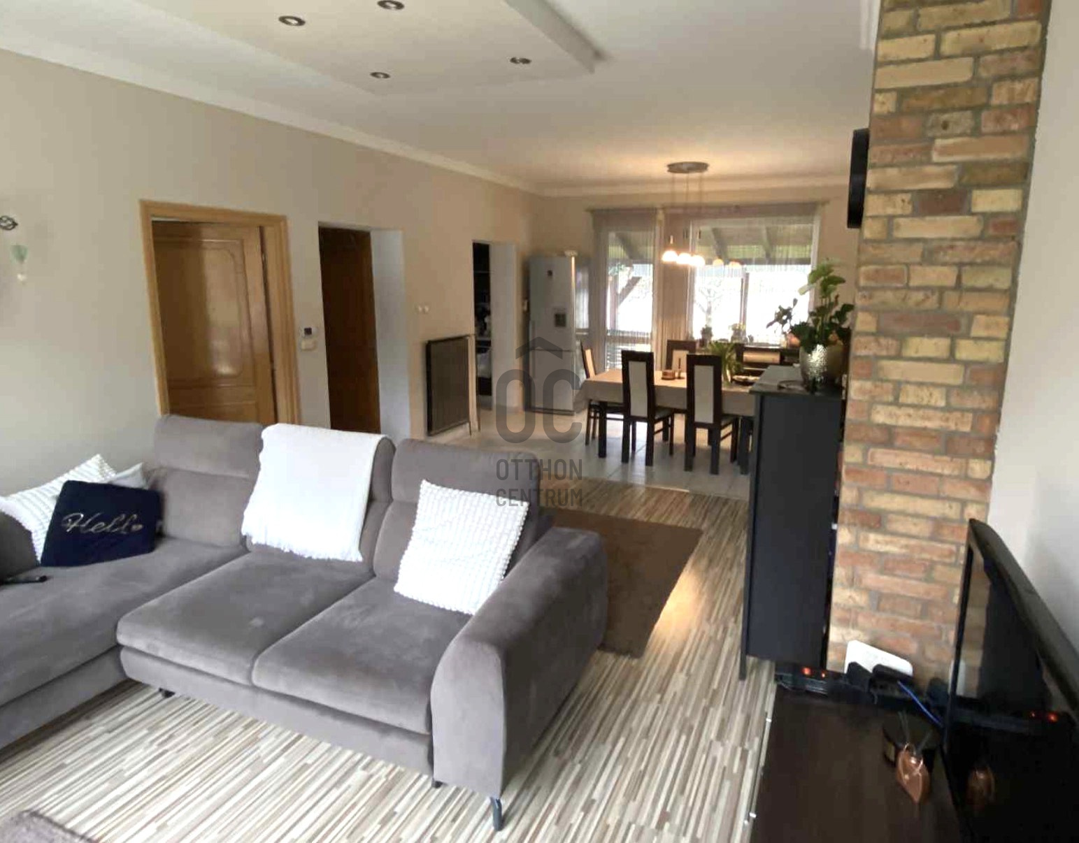Gallery zoom image