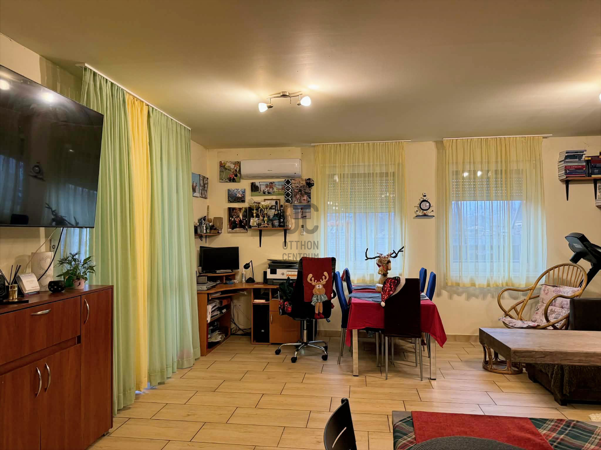Gallery zoom image