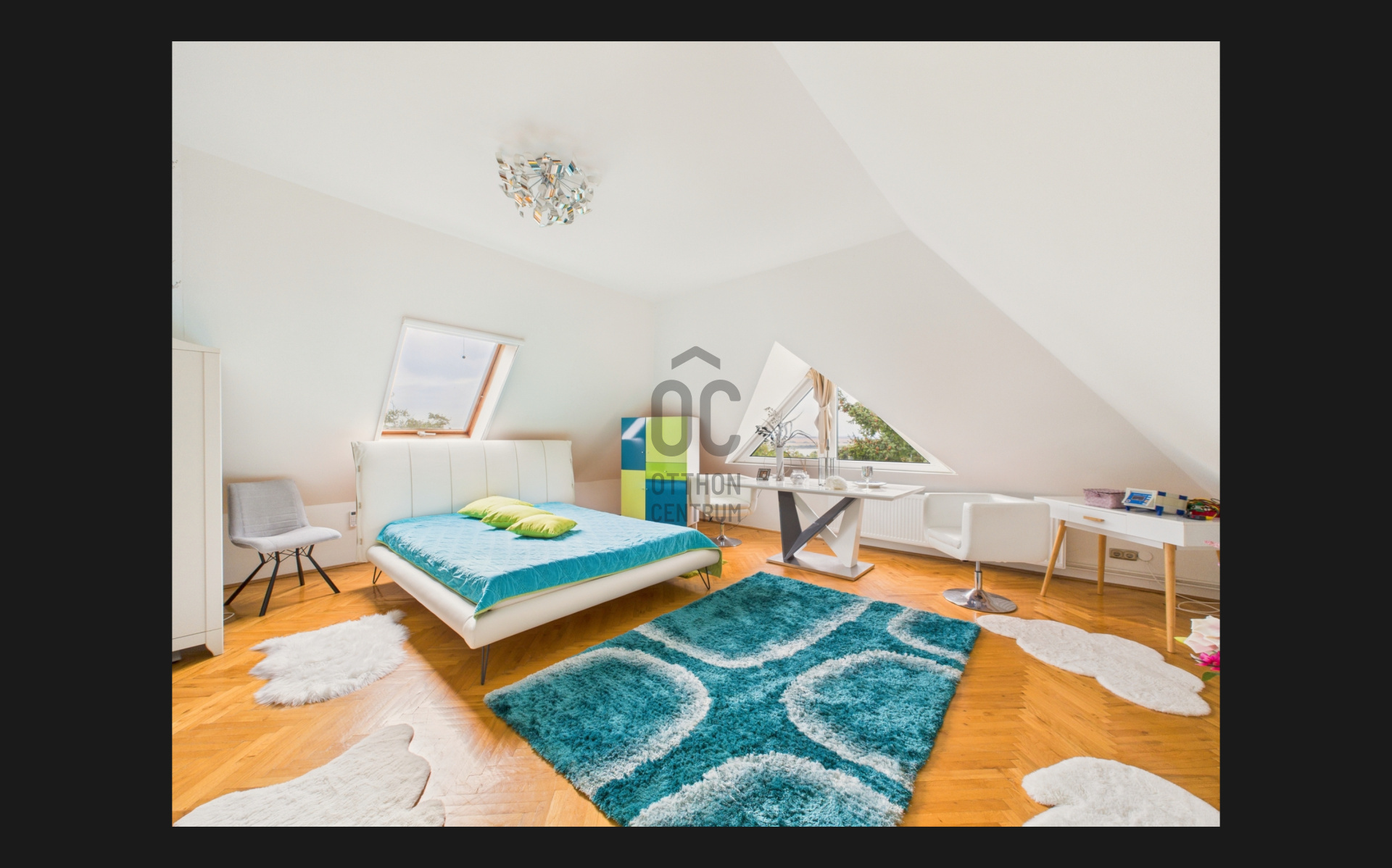 Gallery zoom image