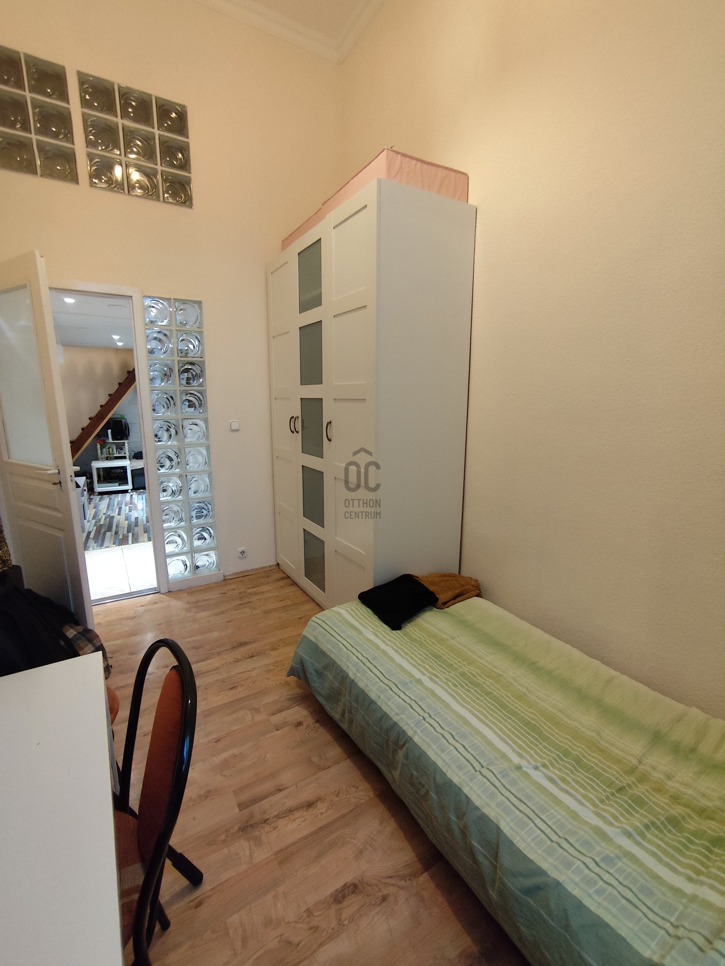 Gallery zoom image