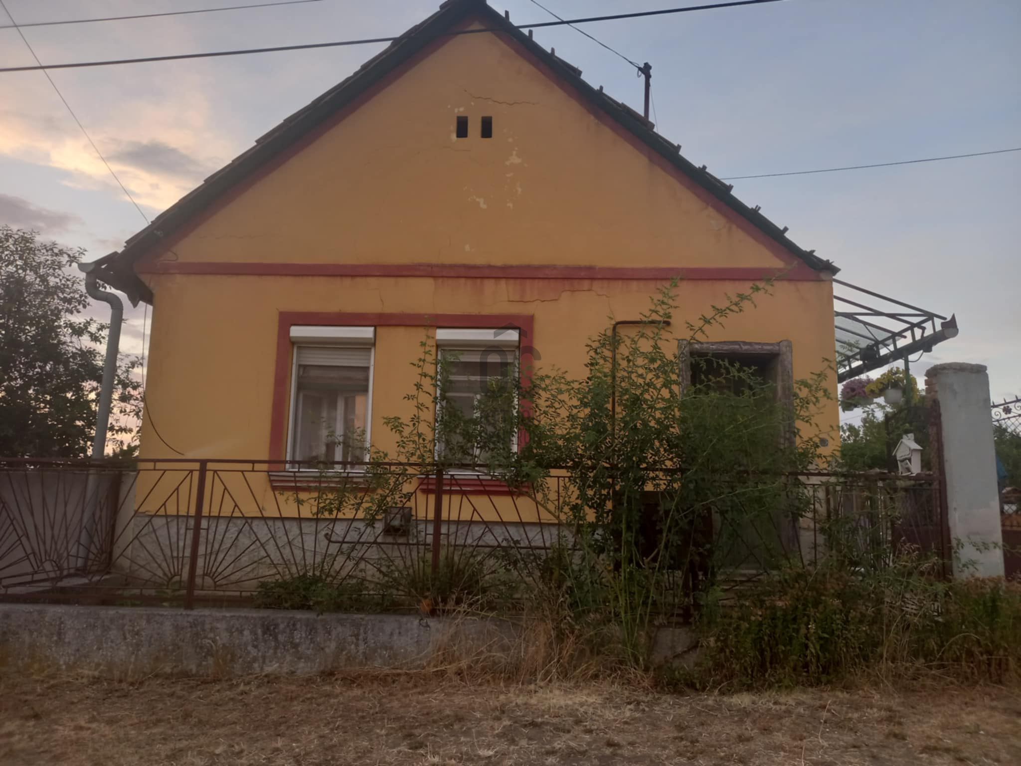 Gallery zoom image