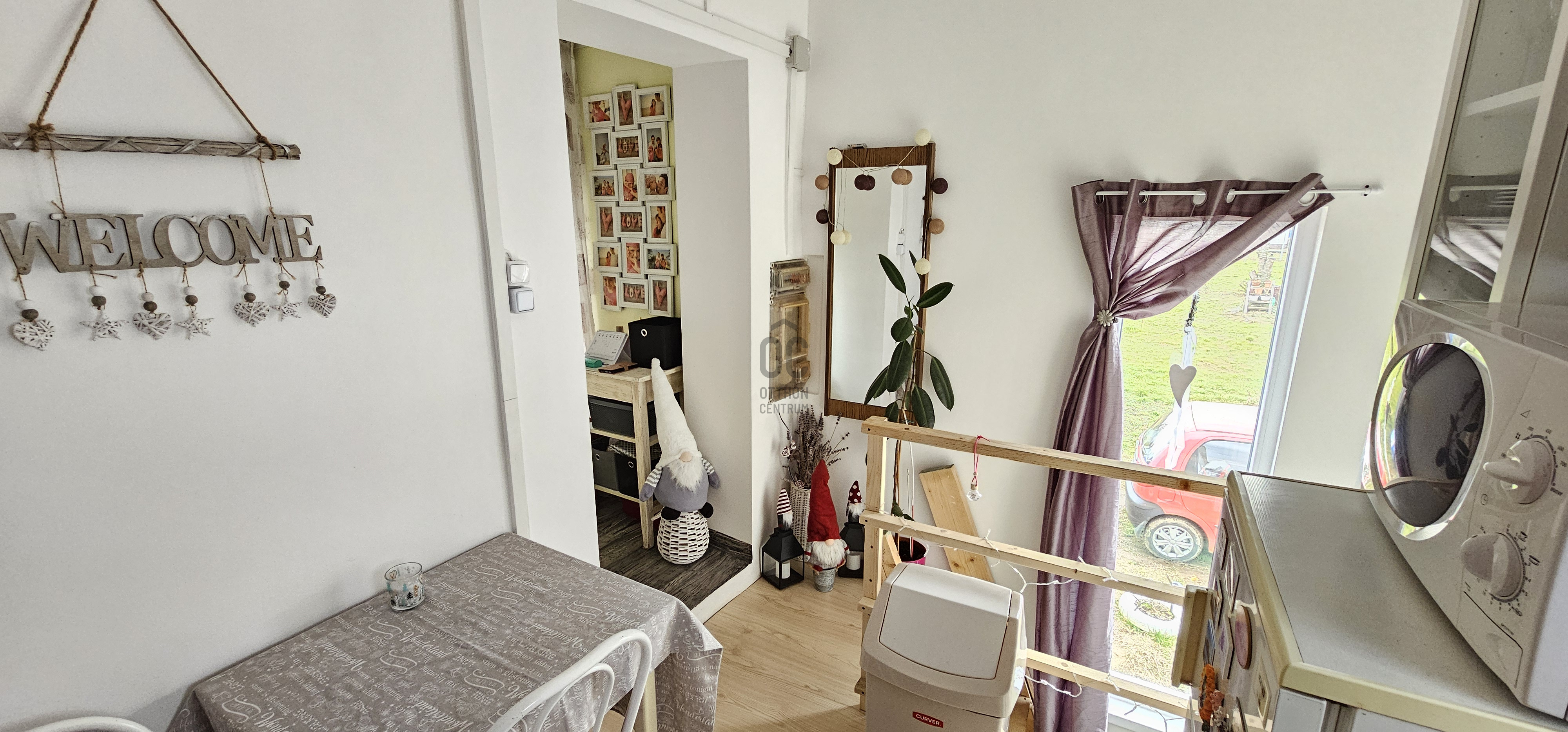Gallery zoom image
