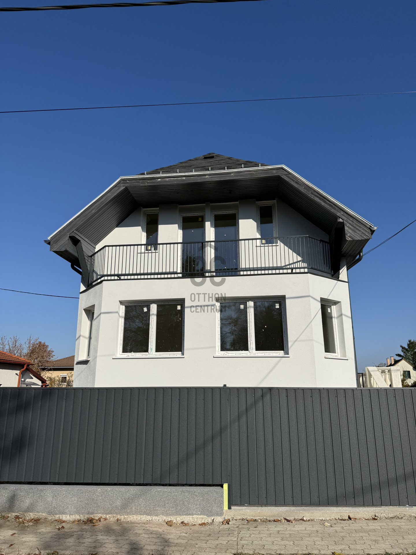 Gallery zoom image