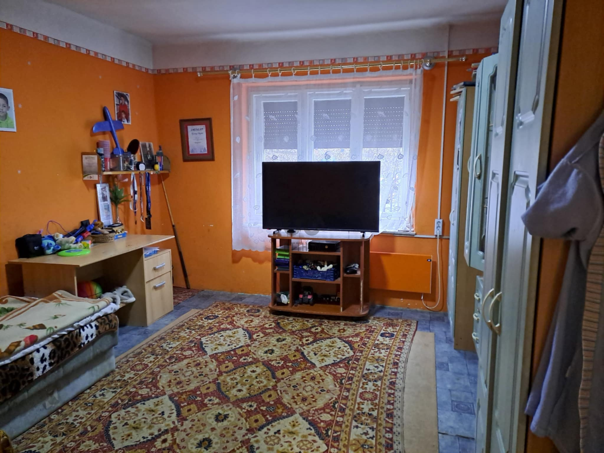 Gallery zoom image