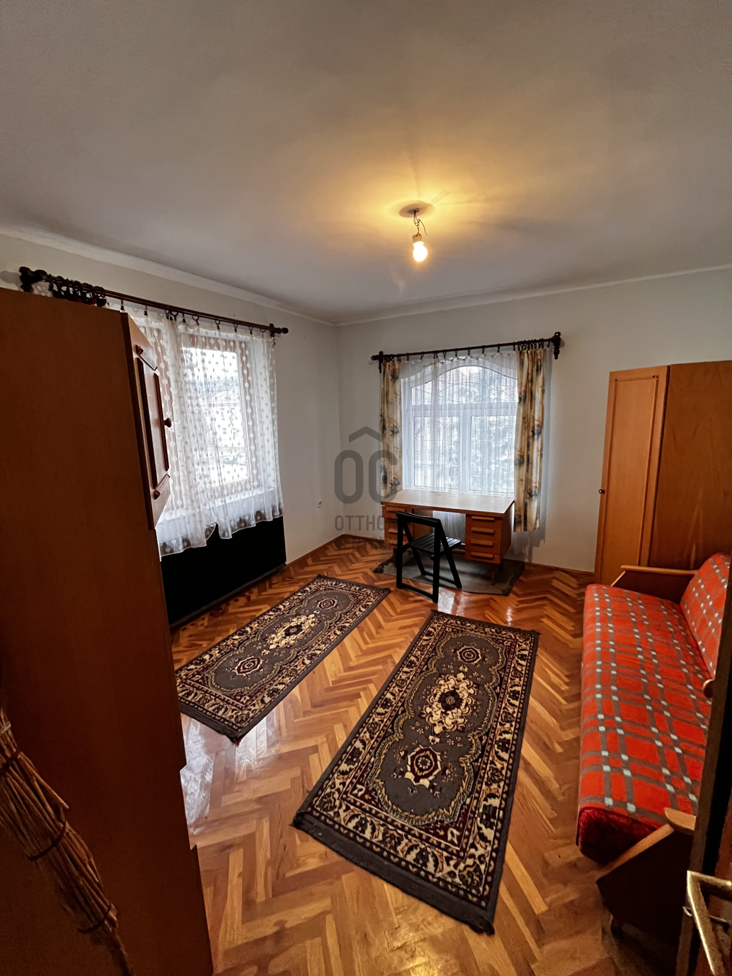 Gallery zoom image