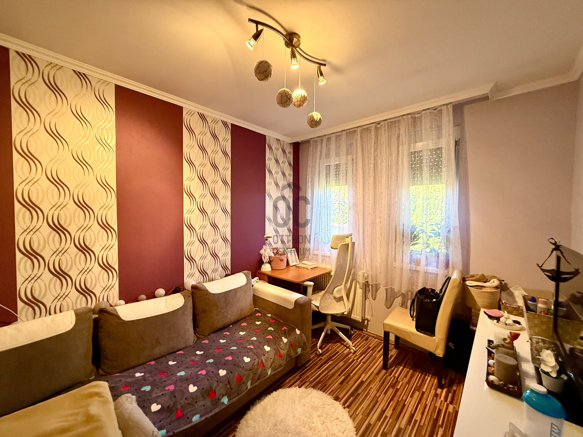 Gallery zoom image