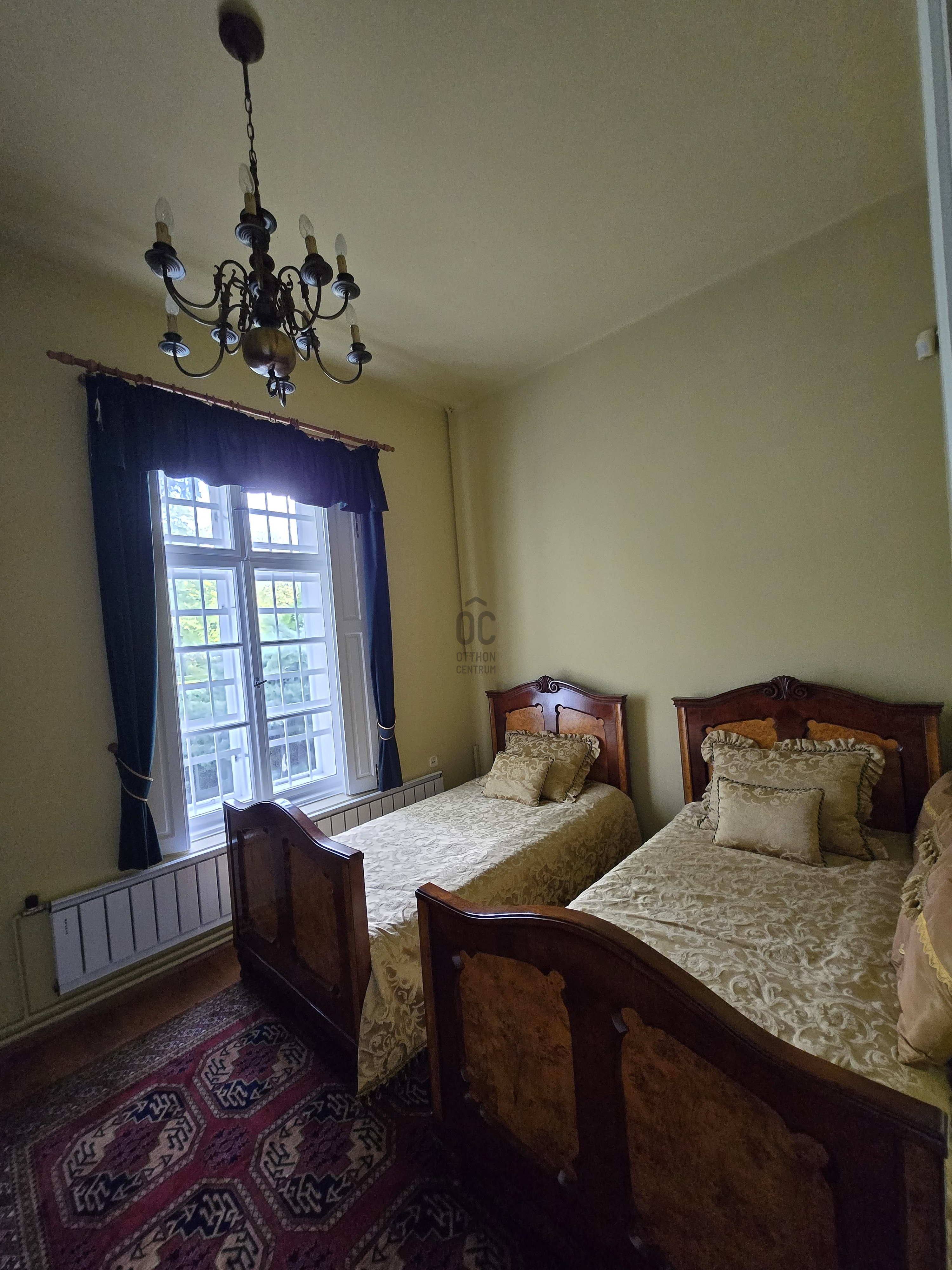 Gallery zoom image