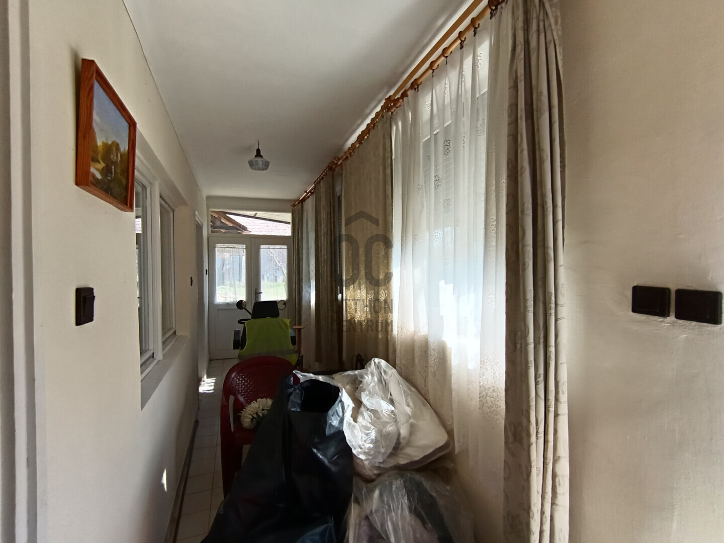 Gallery zoom image