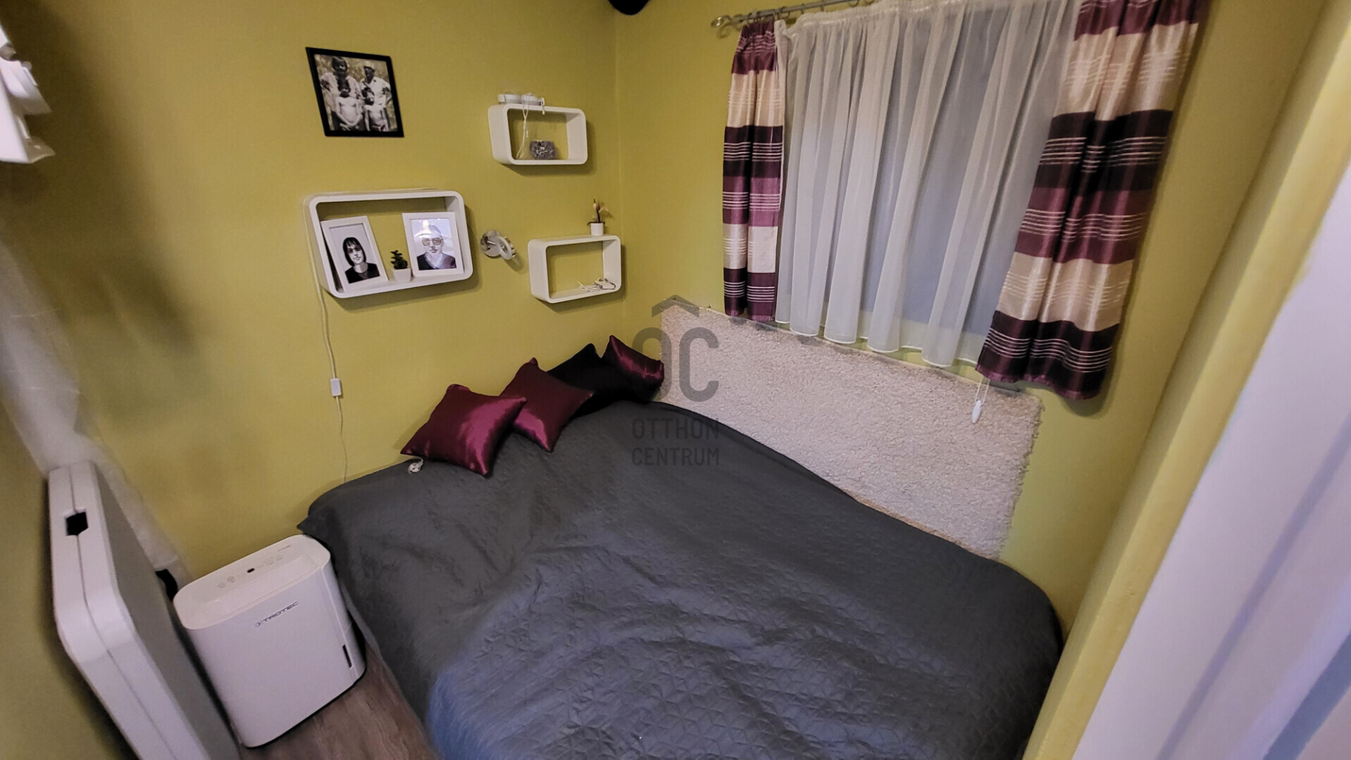 Gallery zoom image
