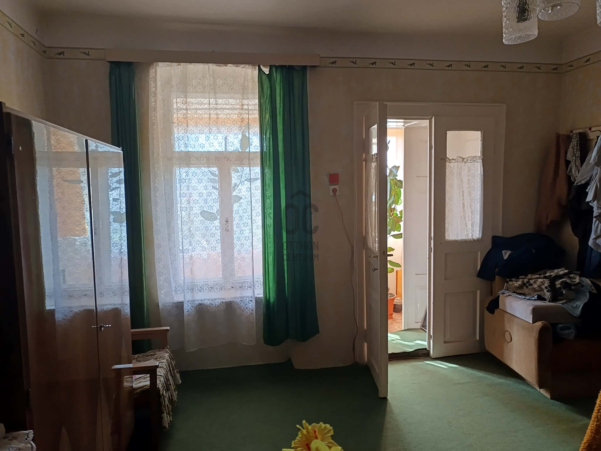 Gallery zoom image
