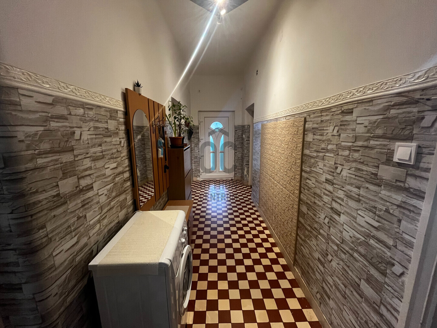 Gallery zoom image