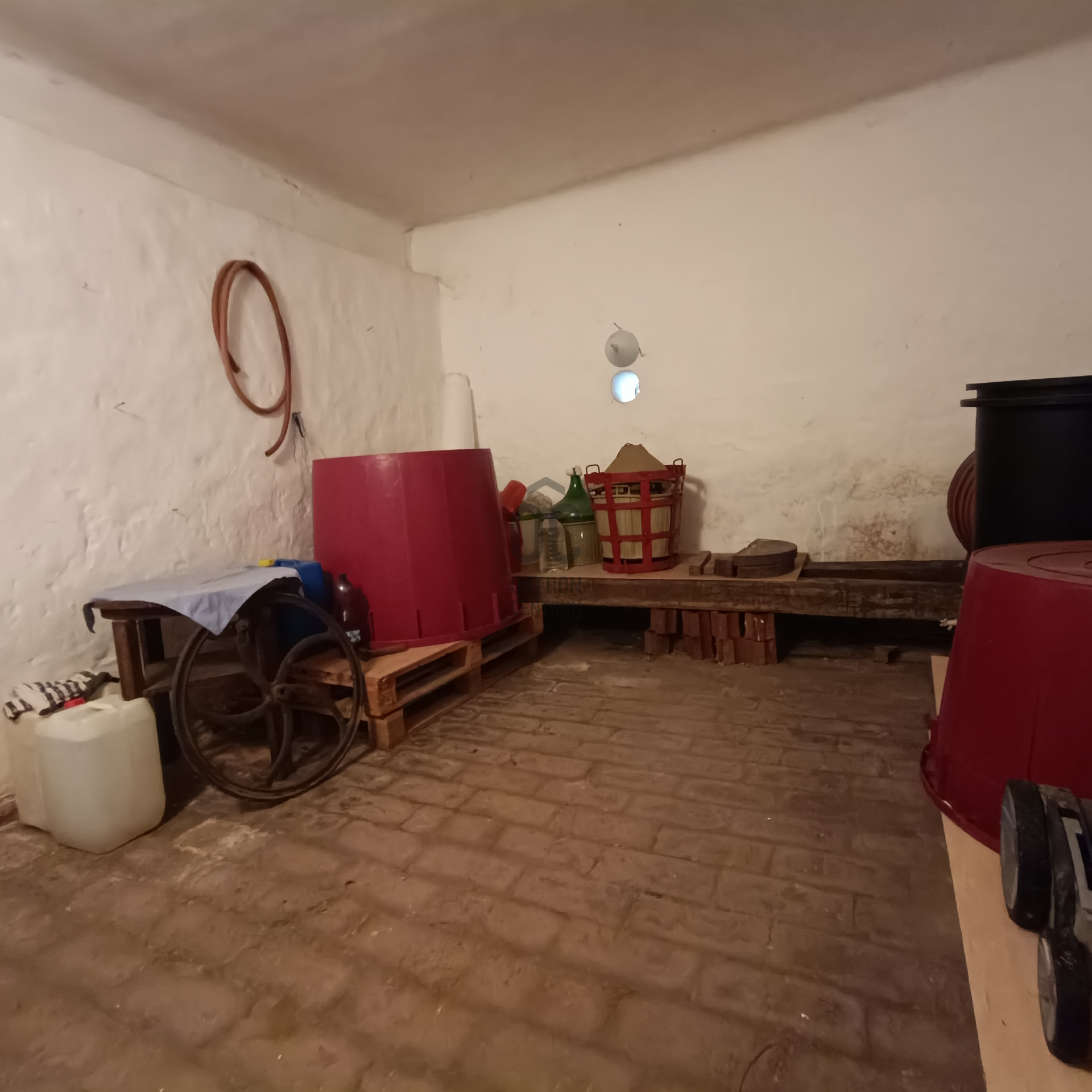 Gallery zoom image