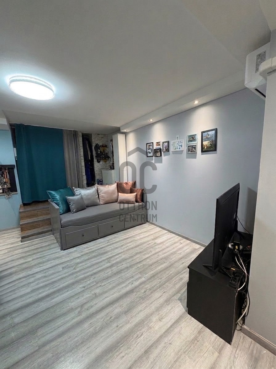 Gallery zoom image