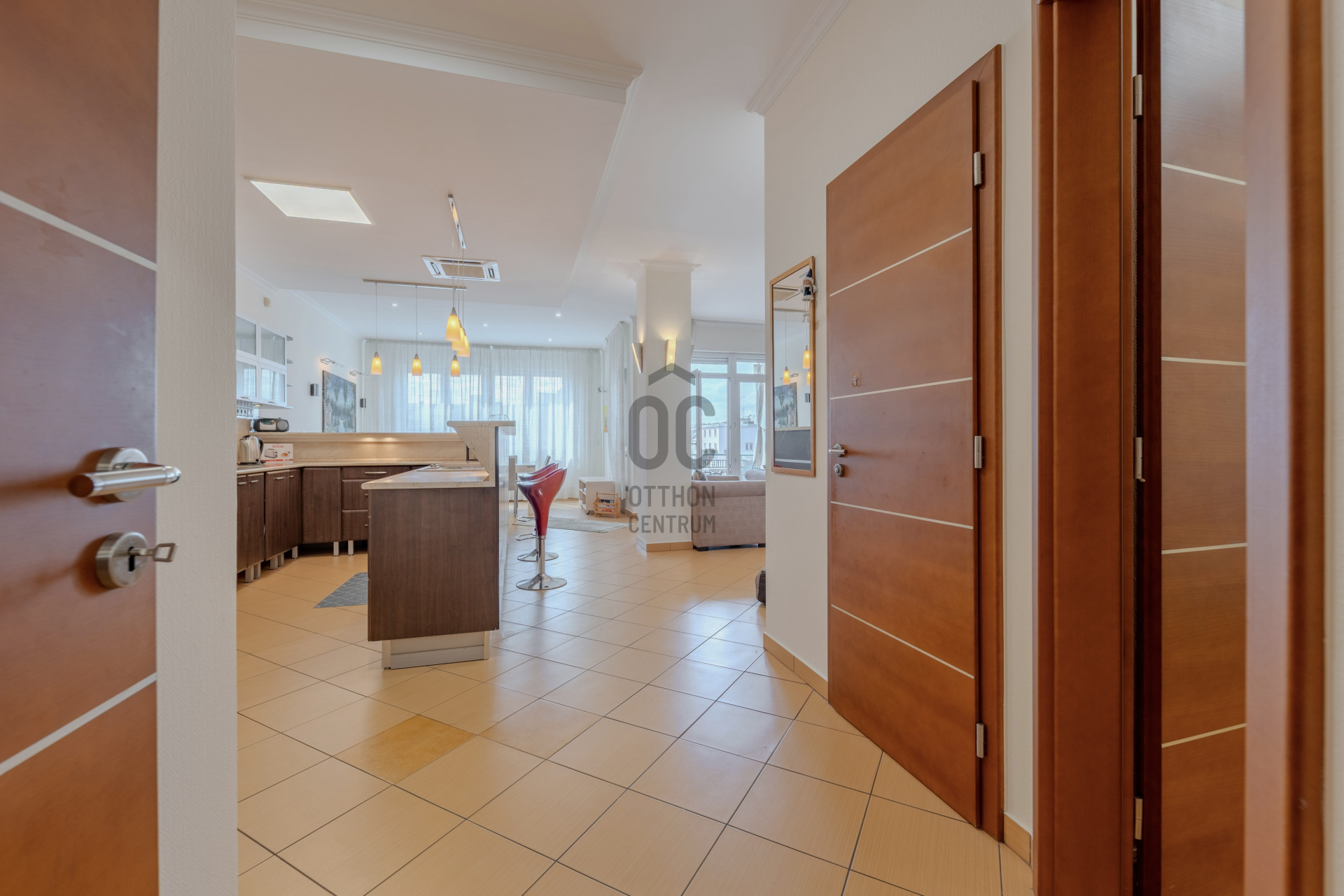 Gallery zoom image