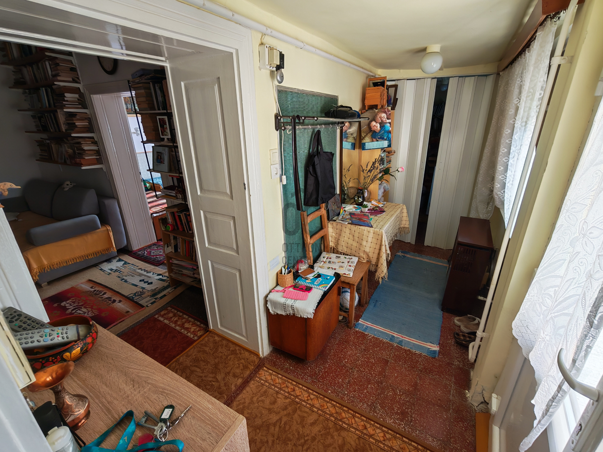 Gallery zoom image