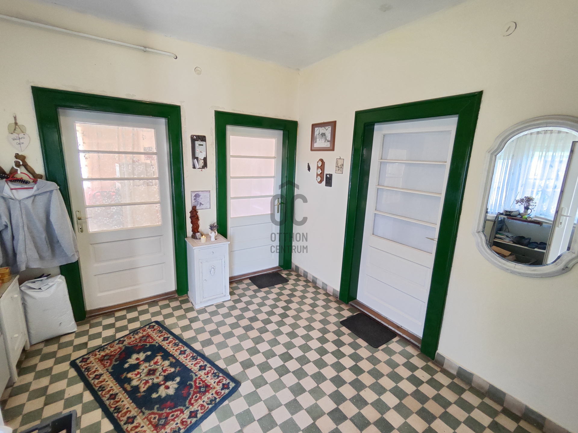 Gallery zoom image