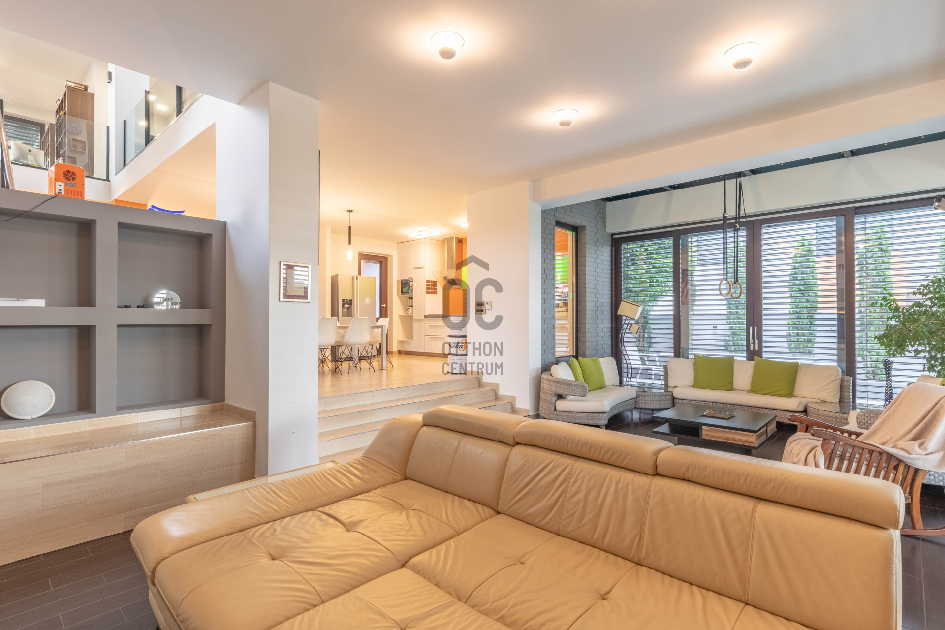Gallery zoom image