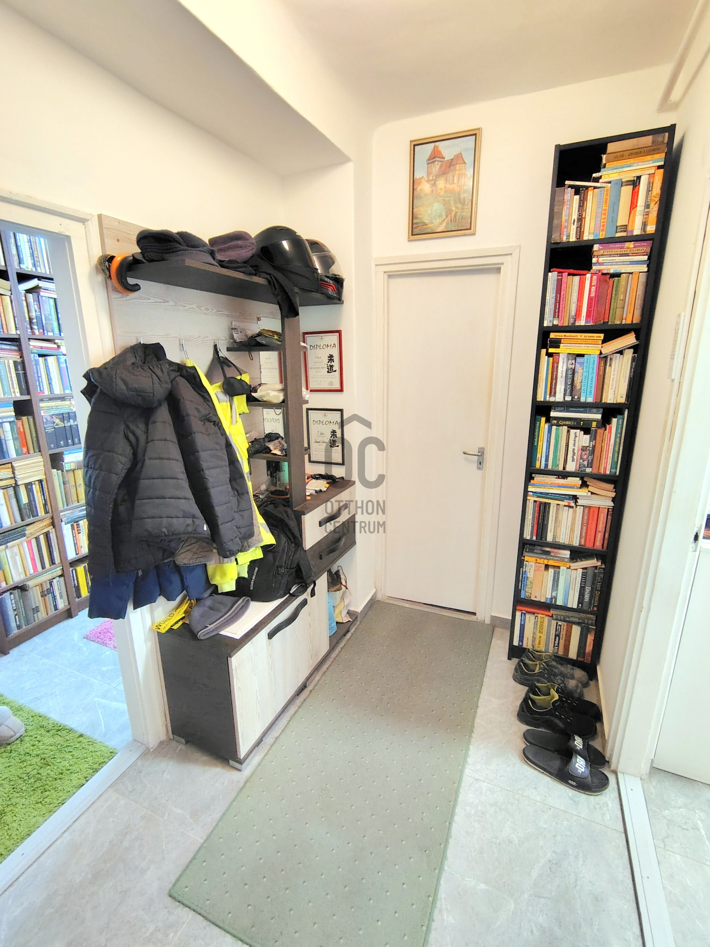 Gallery zoom image